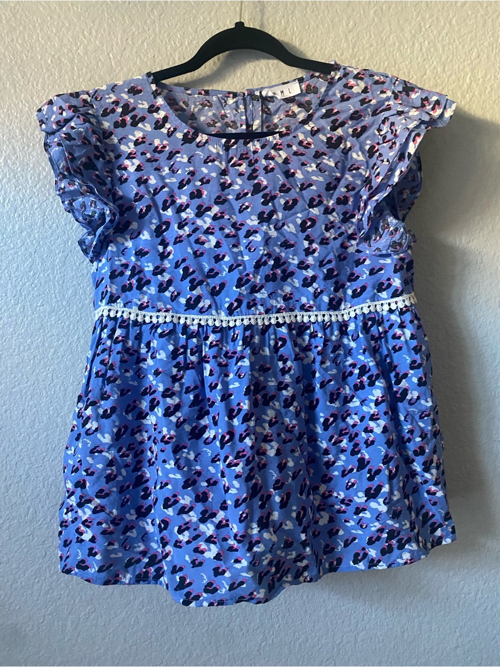 NWT THML Blue Floral-Print Ruffle Sleeve Blouse